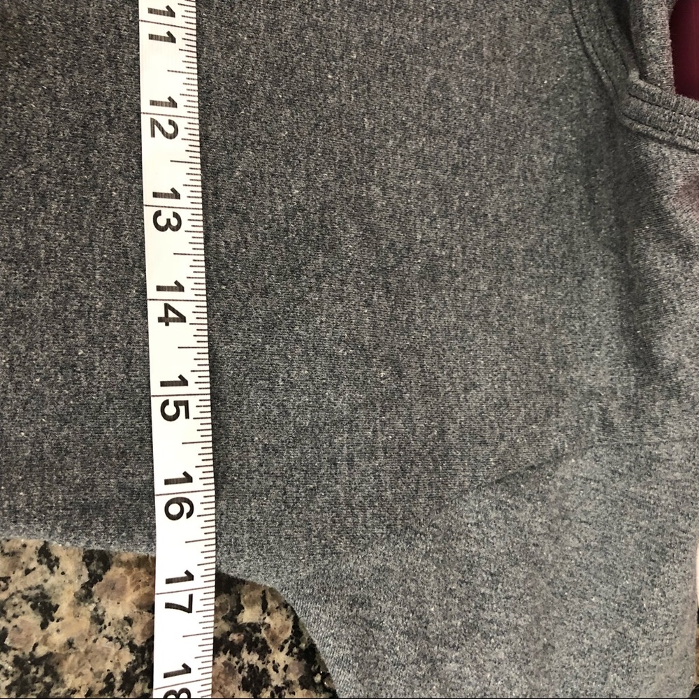Nike “Move” Sweatshirt Gray Vintage Logo Crewneck - Picture 5 of 6